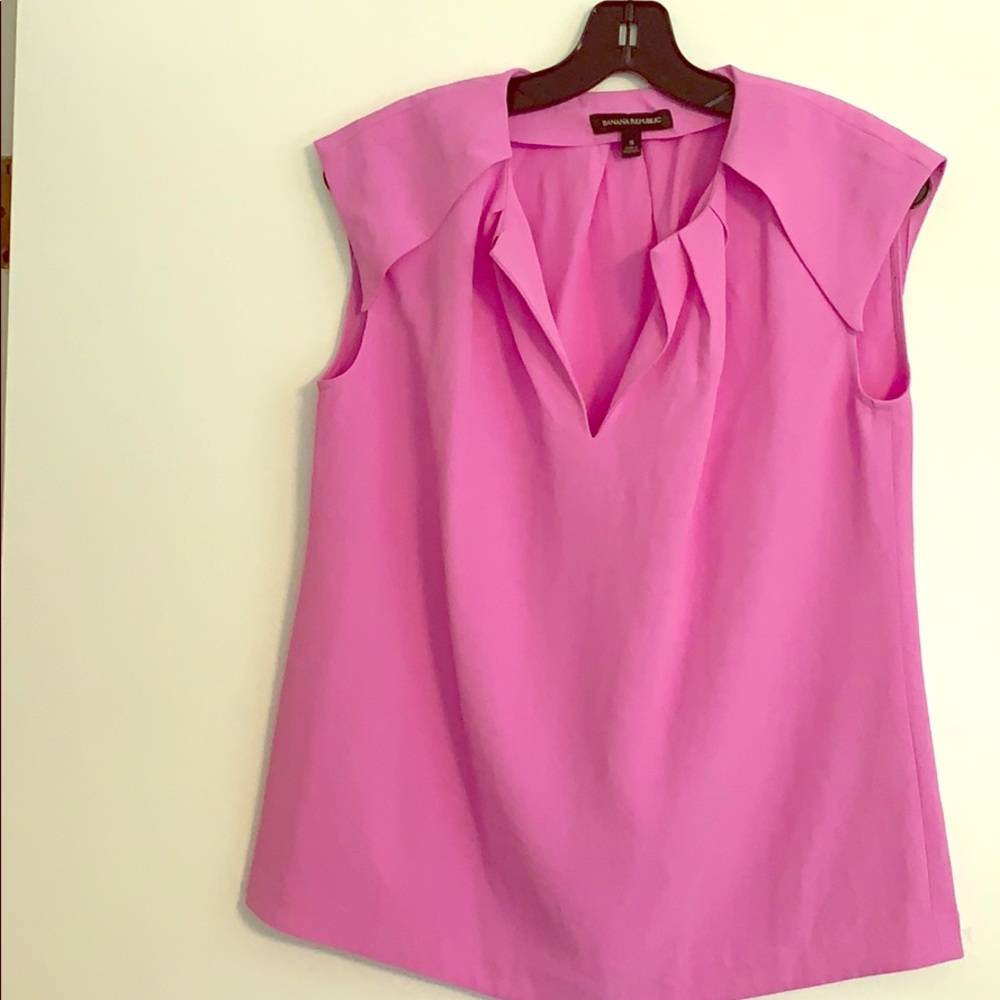 Sleeveless blouse 👚